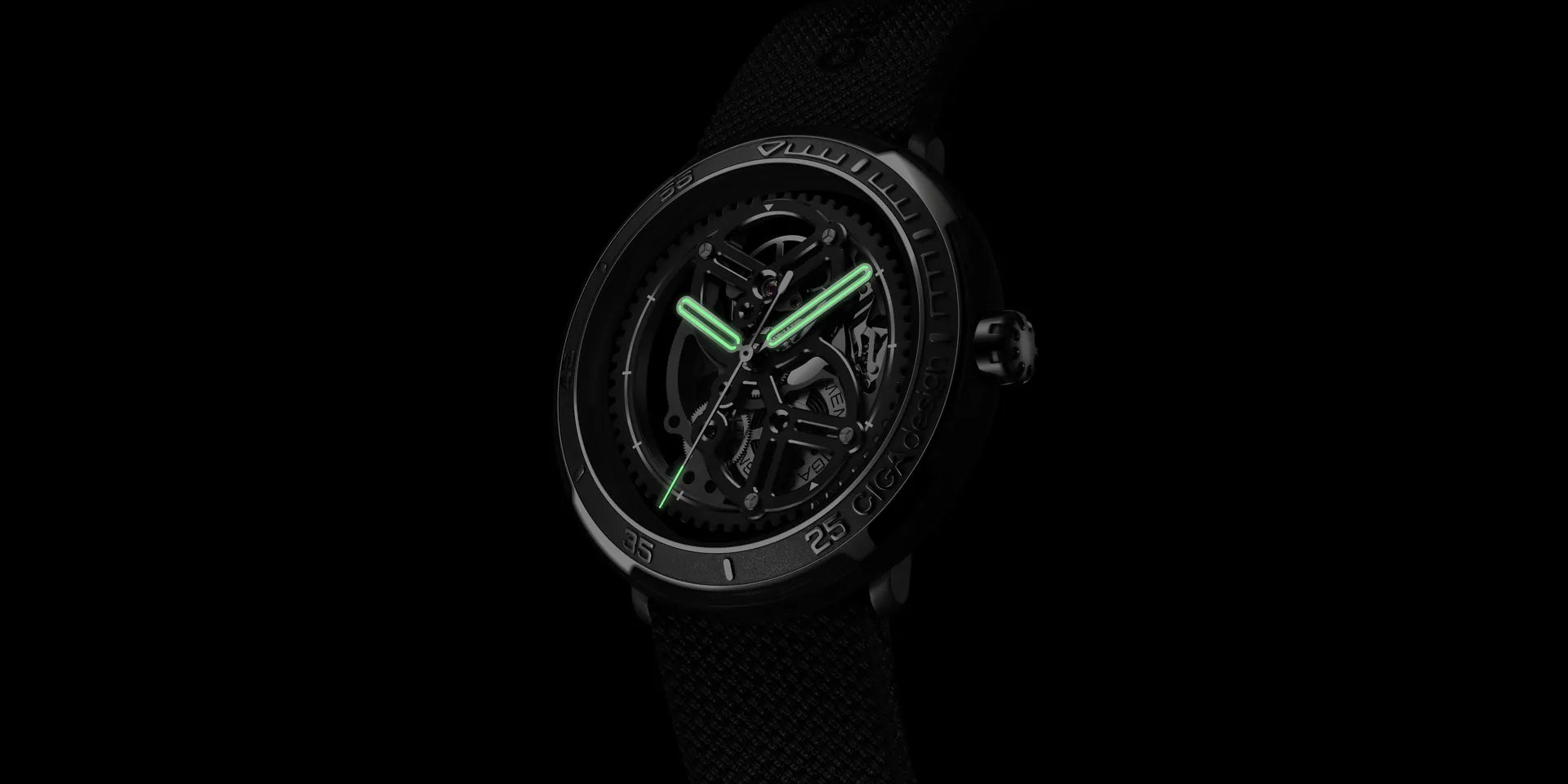Vector à noite, com luminescência verde